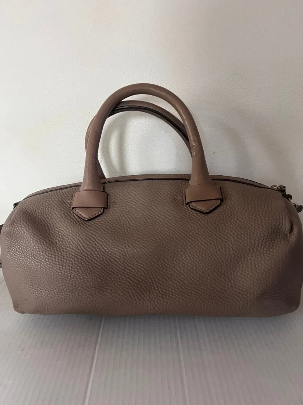 Y2K MARC BY MARC JACOBS HALF PIPE DUFFLE PEBBLE LEATHER SATCHEL BAG TAUPE